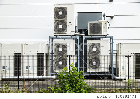 エアコン室外機 130892471