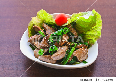 レバニラ炒め　 130893366