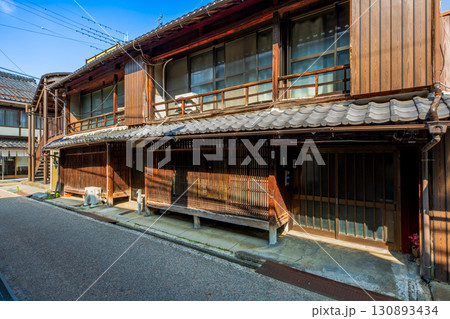 滋賀県　彦根　芹町の町並み 130893434