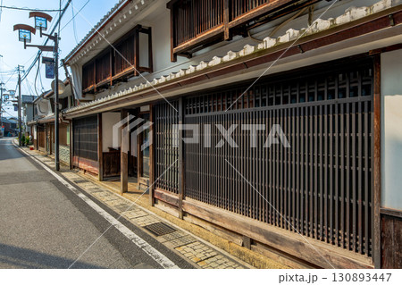 滋賀県　彦根　芹町の町並み 130893447