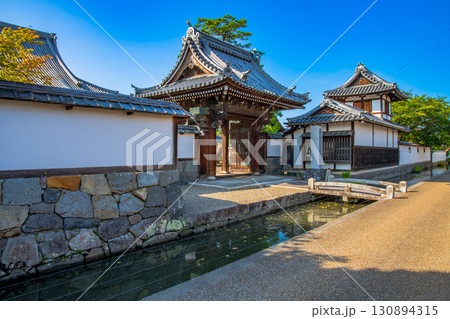 滋賀県　東近江市　五個荘金堂の町並み 130894315