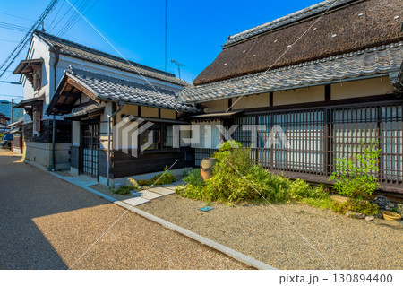 滋賀県　東近江市　五個荘金堂の町並み 130894400