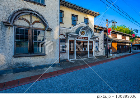 滋賀県　近江八幡の町並み 130895036