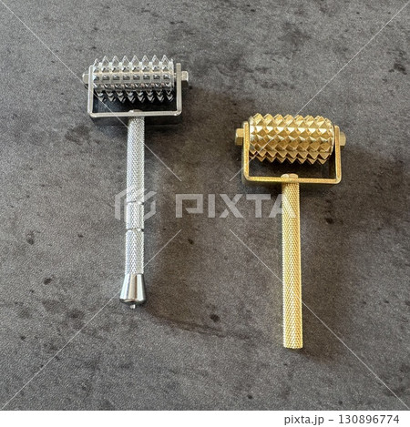 ローラー鍼 金 銀 小児はり 美顔 針 ていしん てい鍼 ローラー鍼 金 銀 小児はり 美顔 針 ていしん てい鍼 130896774