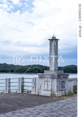 夏の狭山湖の風景 130900138