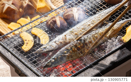 焼き秋刀魚 秋刀魚の炭焼き 秋の食材 焼き秋刀魚 秋刀魚の炭焼き 秋の食材 130905771