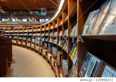 美しい図書館の風景1 美しい図書館の風景1 130906231