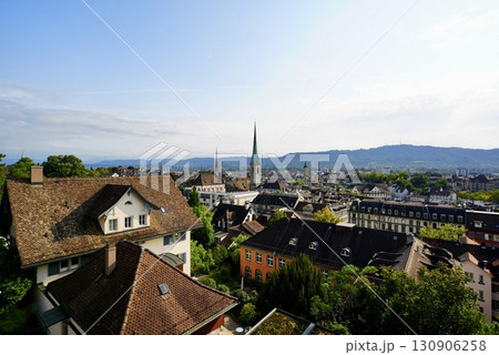 ポリテラスから望むチューリッヒの街並み 美しいスイスの絶景都市風景 130906258