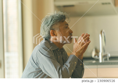 定年後、暇になった夫 定年後、暇になった夫 130906516