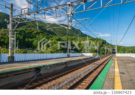 湖西線北小松駅構内風景　滋賀県大津市北小松 130907423