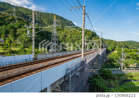 湖西線北小松駅ホームから近江高島方面の風景　滋賀県大津市北小松 130908213