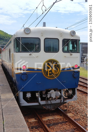 安芸津駅に停車中のetSETOra（エトセトラ） 130909361