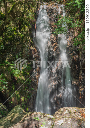 大津市北小松の名所　楊梅の滝（雌滝）　滋賀県 130912290