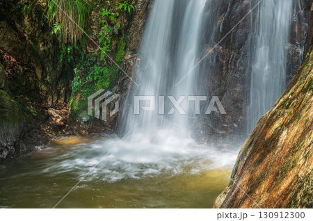 大津市北小松の名所 楊梅の滝(雌滝) 滋賀県 大津市北小松の名所 楊梅の滝(雌滝) 滋賀県 130912300
