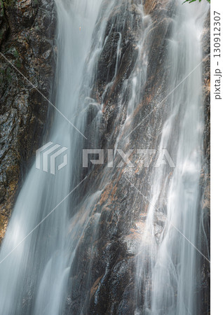 大津市北小松の名所　楊梅の滝（雌滝）　滋賀県 130912307