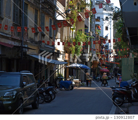 ハノイの旧市街地 130912807