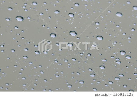 雨降りのフロントガラス 雨降りのフロントガラス 130913128