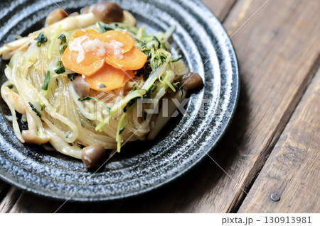 野菜たっぷり春雨の塩麹炒め 野菜たっぷり春雨の塩麹炒め 130913981