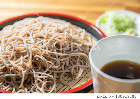 【食べ物素材】盛りつけられたざるそば【長野県】 130915383