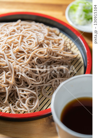 【食べ物素材】盛りつけられたざるそば【長野県】 130915384
