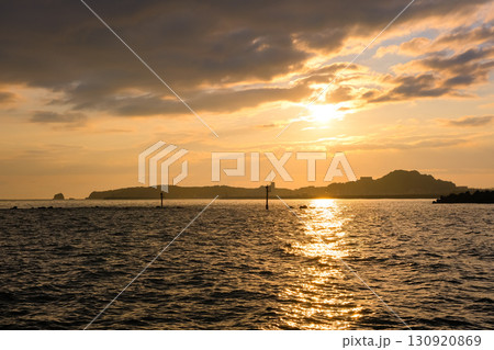 和歌山県田辺市 夕暮れの扇ヶ浜 和歌山県田辺市 夕暮れの扇ヶ浜 130920869