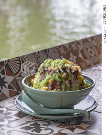 チェンドル（氷菓子・豆・とうもろこし入り） 130920963