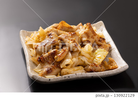 焼いた こてっちゃん 牛ホルモン(旨塩 焼肉用) 焼いた こてっちゃん 牛ホルモン(旨塩 焼肉用) 130922129