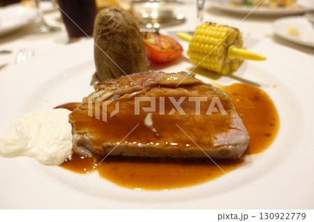 豪華客船ダイヤモンドプリンセスでの食事　ディナー 130922779