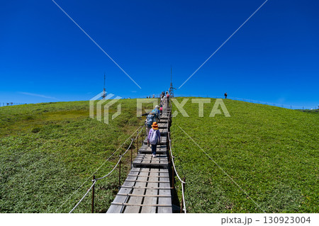 【日本百名山】剣山　真夏の平家の馬場　徳島県三好市 130923004