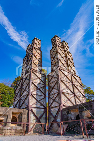 《静岡県》世界遺産・晴天下の韮山反射炉 130923819