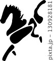 2026年午年の年賀、年賀状素材　黒い馬 130928181