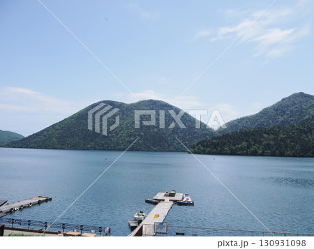 然別湖の美しい風景 130931098