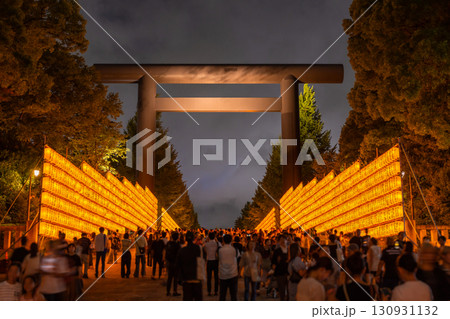 《東京都》靖国神社・みたま祭り 130931132