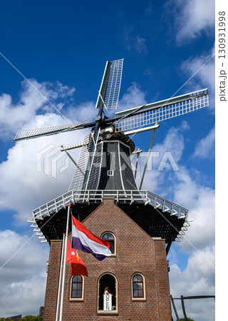 Windmill De Adriaan, popular landmark of the city of Haarlem, Netherlands Windmill De Adriaan, popular landmark of the city of Haarlem, Netherlands 130931998