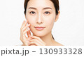 美容とスキンケアを表現する若い女性のポートレート 130933328