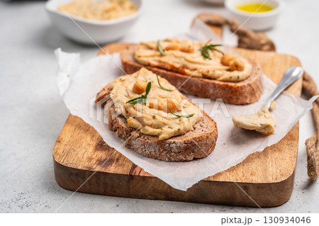 Delicious sandwiches with hummus 130934046