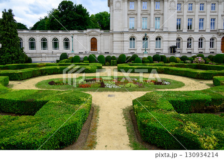 Royal Palace of Brussels, official palace of the King and Queen of the Belgians in the centre of Brussels, Belgium 130934214