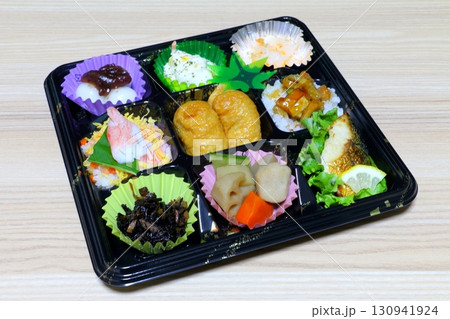 和食弁当（寿司幕の内弁当） 130941924