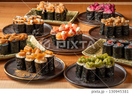 おいしそうなお寿司 おいしそうなお寿司 130945381