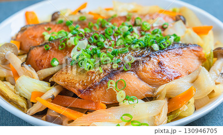 鮭のちゃんちゃん焼き 130946705