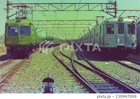 東急、当時の鷺沼検車区に並ぶ5016/8044/3864/8000系/6002、1979年3月25日 130947009