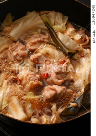 鶏キャベツ鍋 鶏キャベツ鍋 130947849