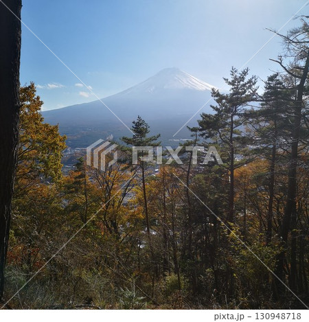 新倉山 登山 秋 紅葉 新倉山 登山 秋 紅葉 130948718