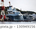 神奈川県横須賀米海軍基地に停泊中のイギリス（英国）海軍航空母艦プリンス・オブ・ウエールズ 130949156