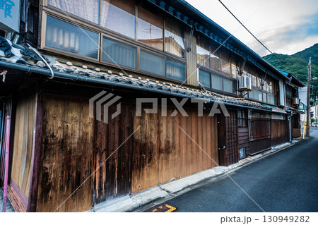 日奈久温泉街の街並み【熊本県八代市日奈久】 日奈久温泉街の街並み【熊本県八代市日奈久】 130949282