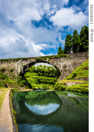 新緑の通潤橋【熊本県上益城郡山都町】 130949588