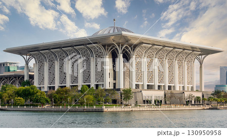 Tuanku Mizan Zainal Abidin Mosque, aka Iron Mosque, with modern architecture by the lake, Putrajaya, Malaysia 130950958