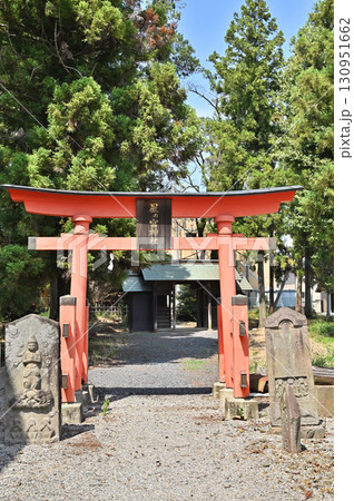 栃木市散歩・星の宮神社　二の鳥居　栃木県栃木市大平町 130951662