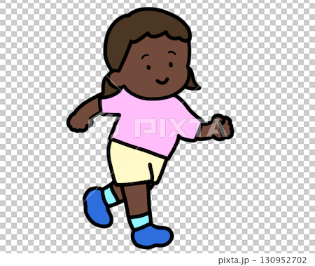 笑顔で走る黒人の女の子 130952702