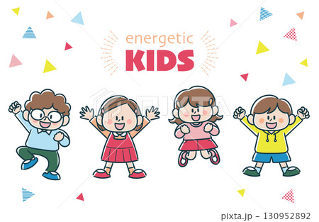 元気にはしゃぐ子供たち 130952892